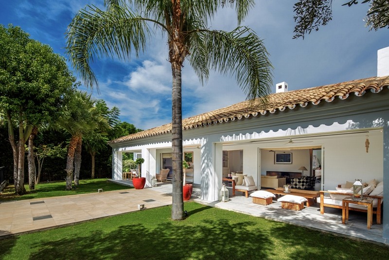 Marbella, Los Naranjos Golf in Nueva Andalucia - prachtige gelijkvloerse villa